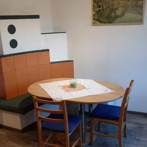 Tremlhof Apartment *